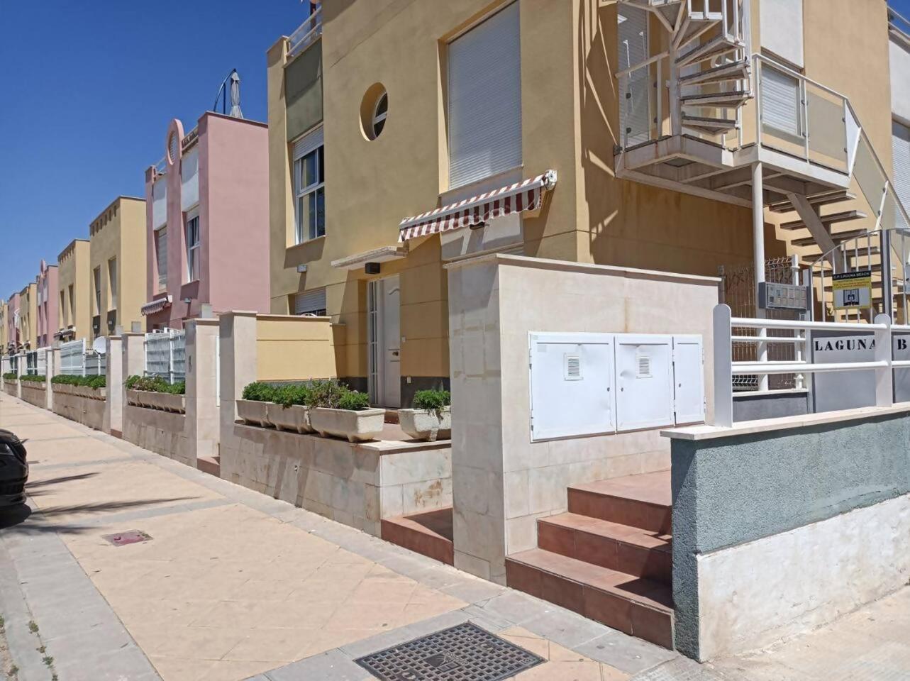 Vera Playa Fantastico: Beachfront Apartment with Pool and Terrace Playas de Vera Exterior photo